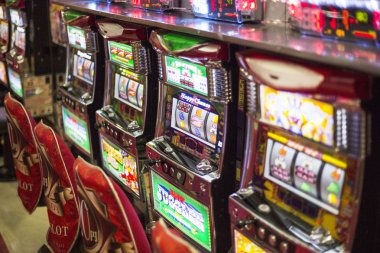 hatoribet login app home screen showing live tables, slots, sportsbook, and esports sections